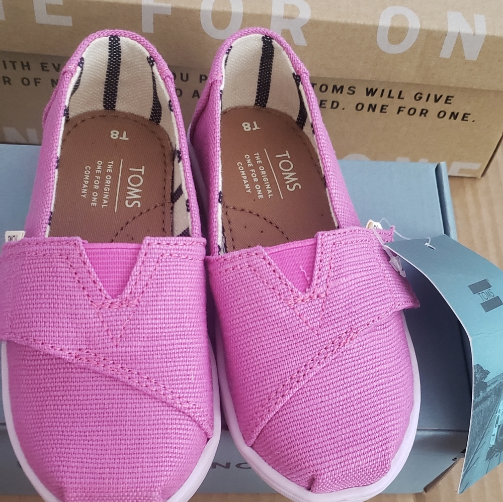 Toms